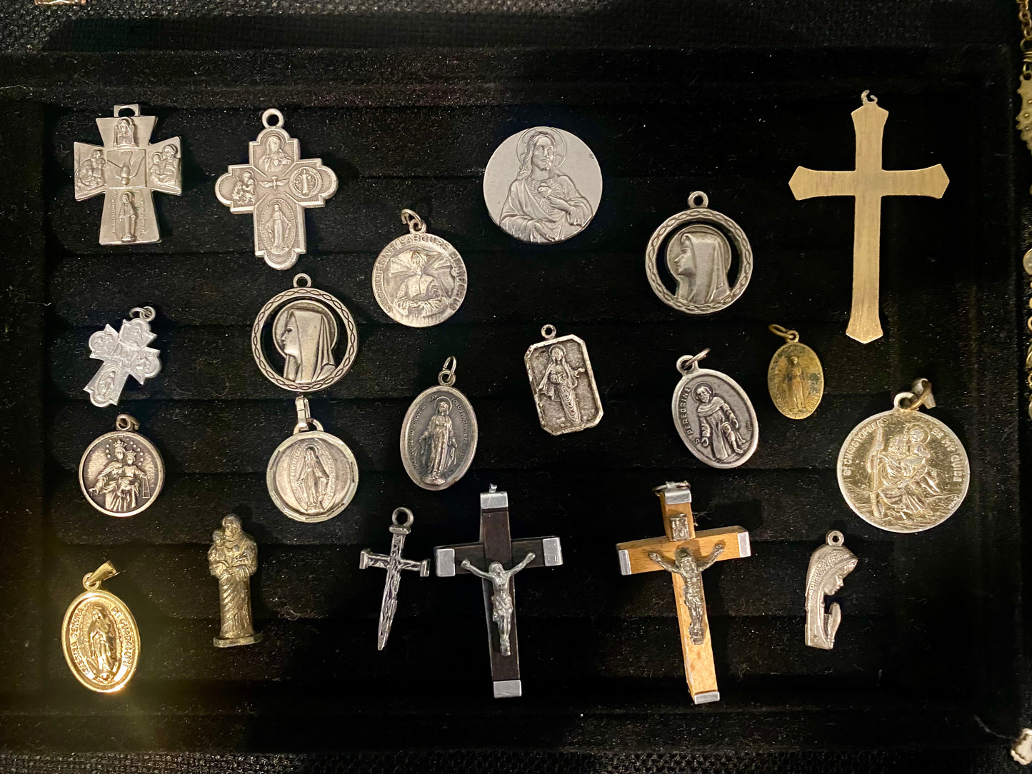 Large Lot Of Vintage Religious Pieces Sterling Silver and other metals (Not Tested)